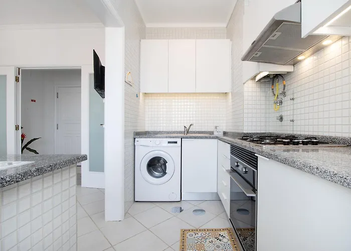 アパート One Of The Views Ii